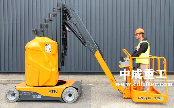 桅柱式高空作業平臺產品